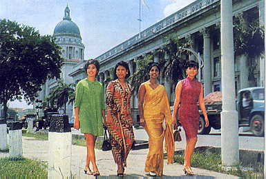 singap.girls.jpg (24028 bytes)